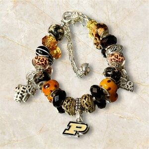 Purdue University Boilermakers Beaded Charm Bracelet. NCAA